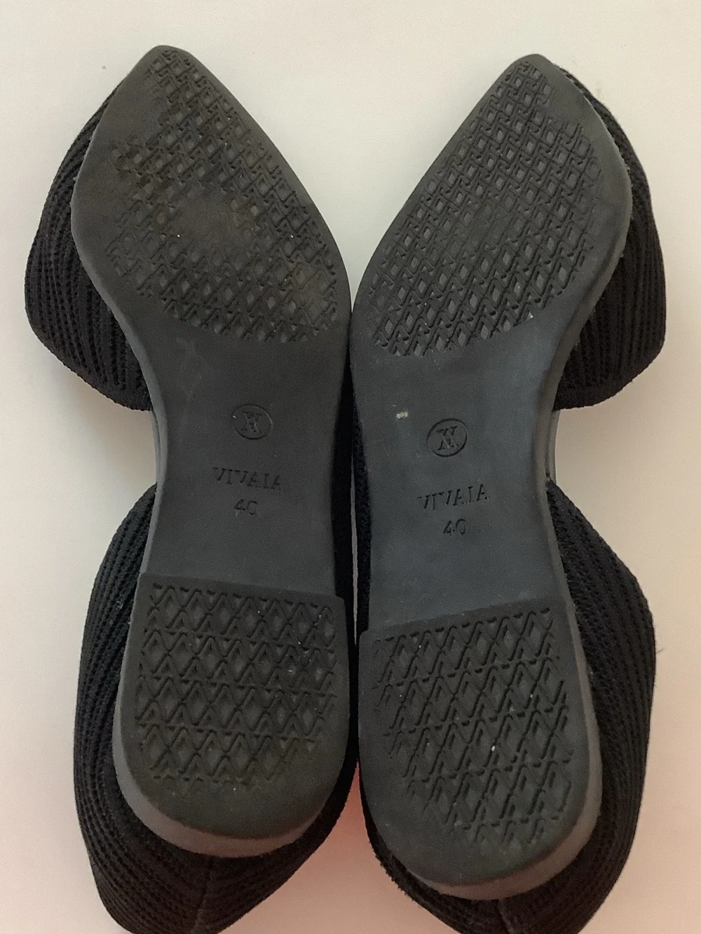 Vivaia Black Pointed Knit d'Orsay Flats